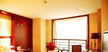 Junyuan Huatian Hotel - Huaihua 鳳凰県 エクステリア 写真